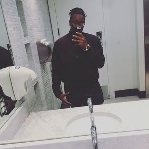 Meet your Posher, Kim